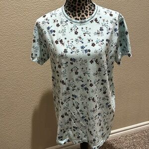 Women’s Day & Age t shirt, size L